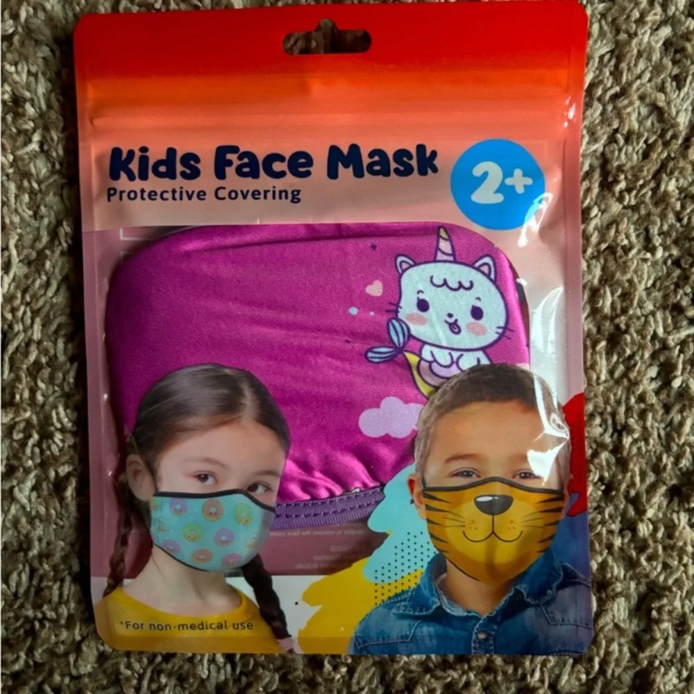 😷 Kids Face Mask with Unicorn Design